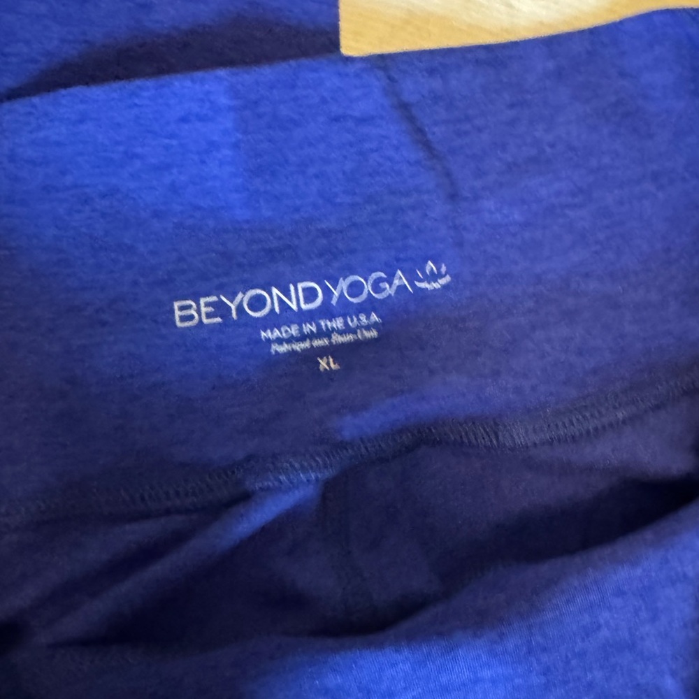 Women’s Beyond Yoga Royal Blue Joggers - Picture 3 of 3
